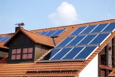 solar-panels-on-roof-of-house-eco-air-solutions
